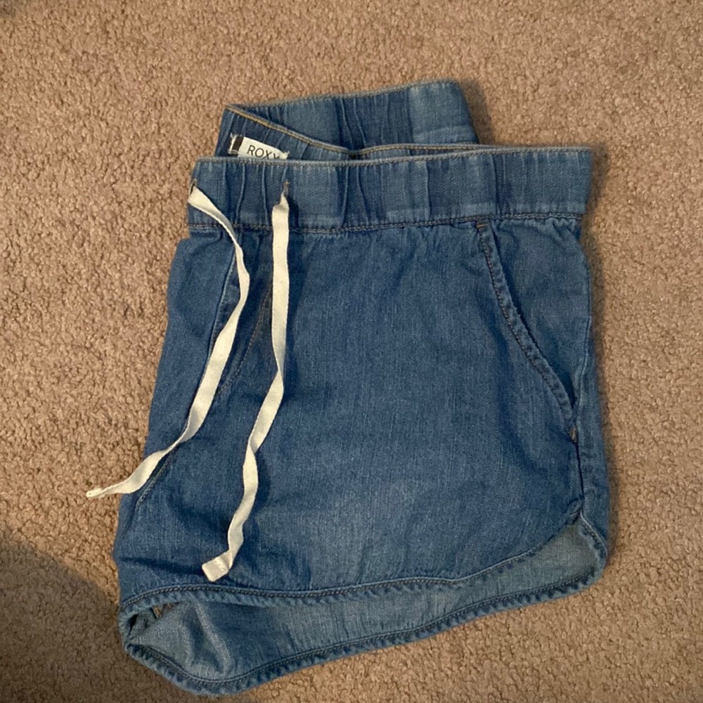 Roxy shorts